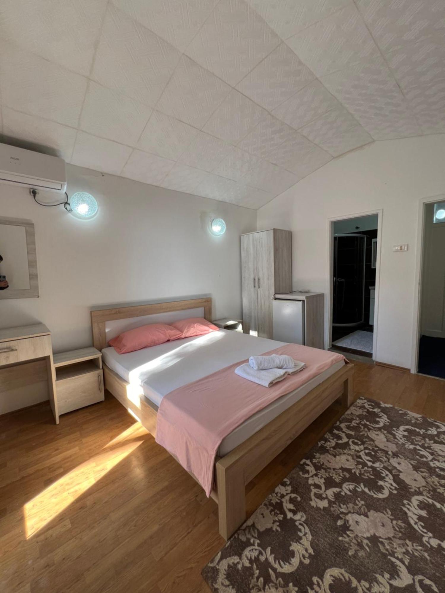 Apartments Nautilus 울친 외부 사진